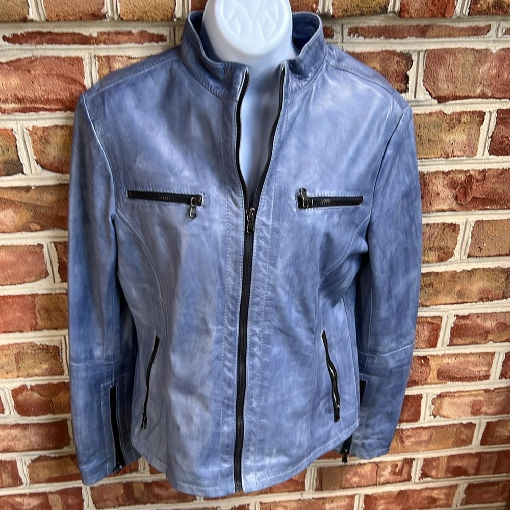 Raffaello Italian super soft Leather Jacket coat. Beautiful blue color. Size 46